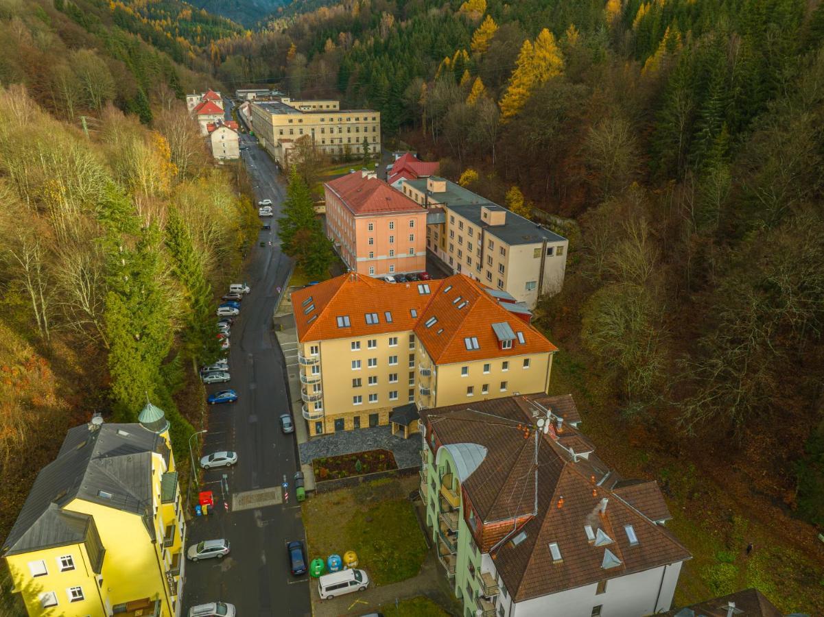 Mandala Apartment Jachymov Bagian luar foto