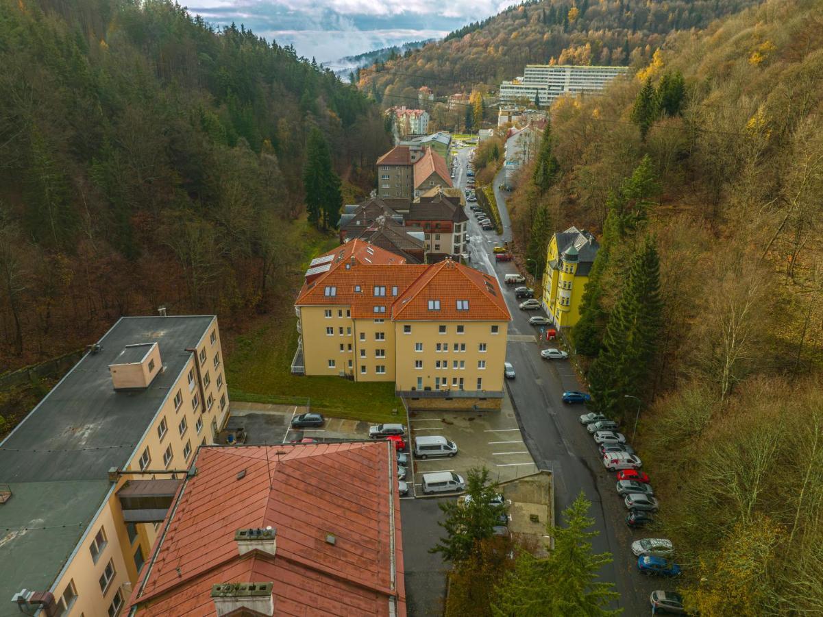 Mandala Apartment Jachymov Bagian luar foto
